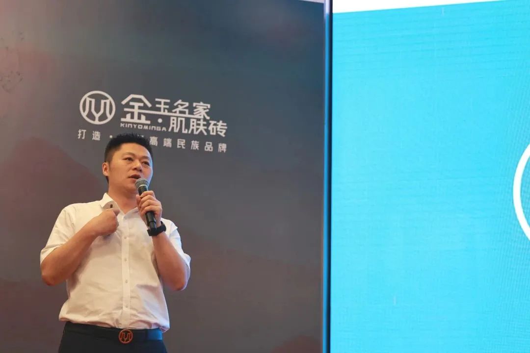 f5765ec3cedfc59c60c6ef92ba3bc532.jpg